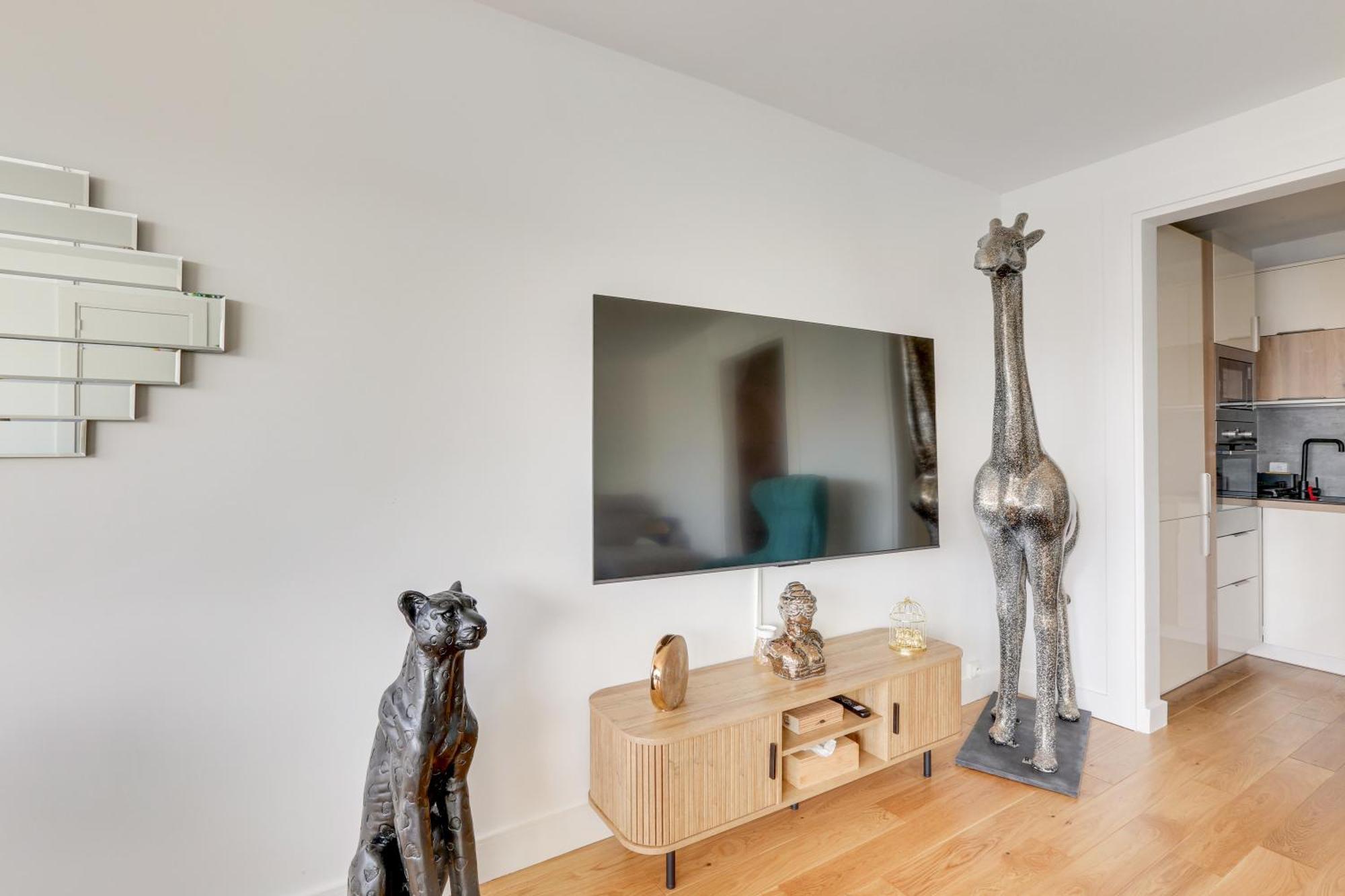 Paris Luxury Apartment 75M2 With Eiffel Tower View, 1 Min Metro, Parking Extérieur photo